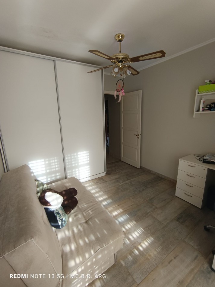 Casa en venta con gran quincho y jardin en Bahia Blanca